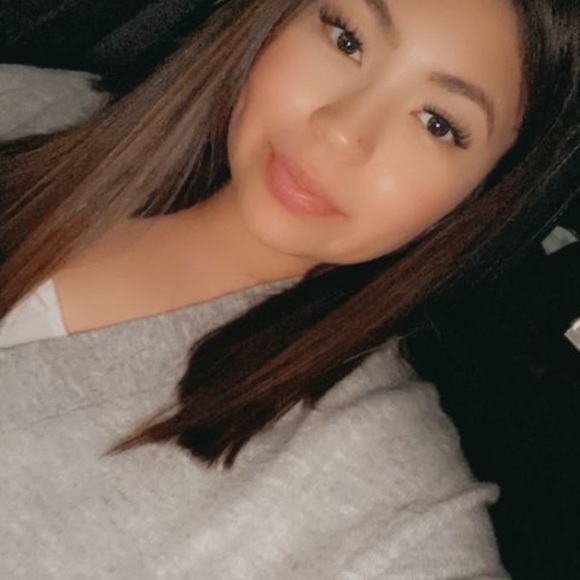 Meet your Posher, Itzel - Picture 1 of 1